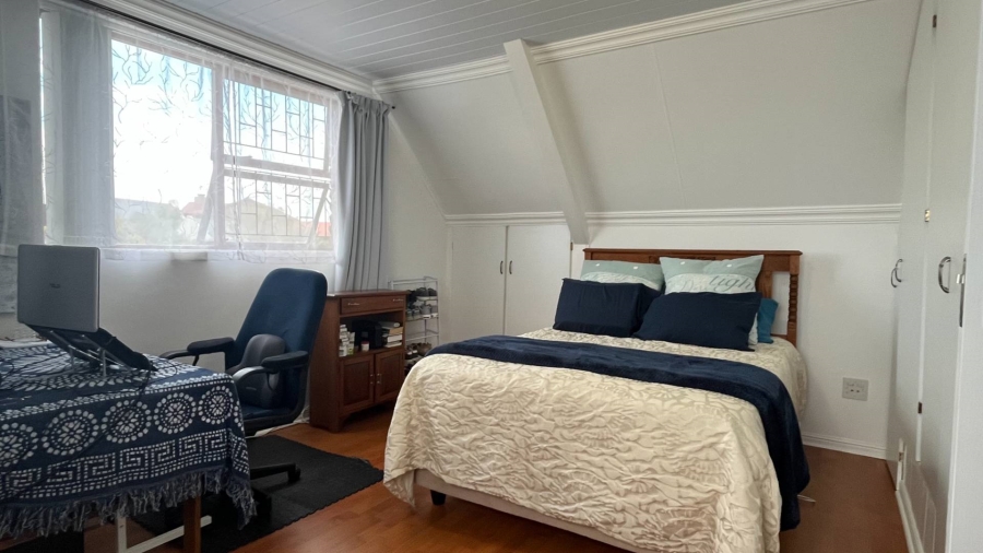4 Bedroom Property for Sale in Hartenbos Heuwels Western Cape